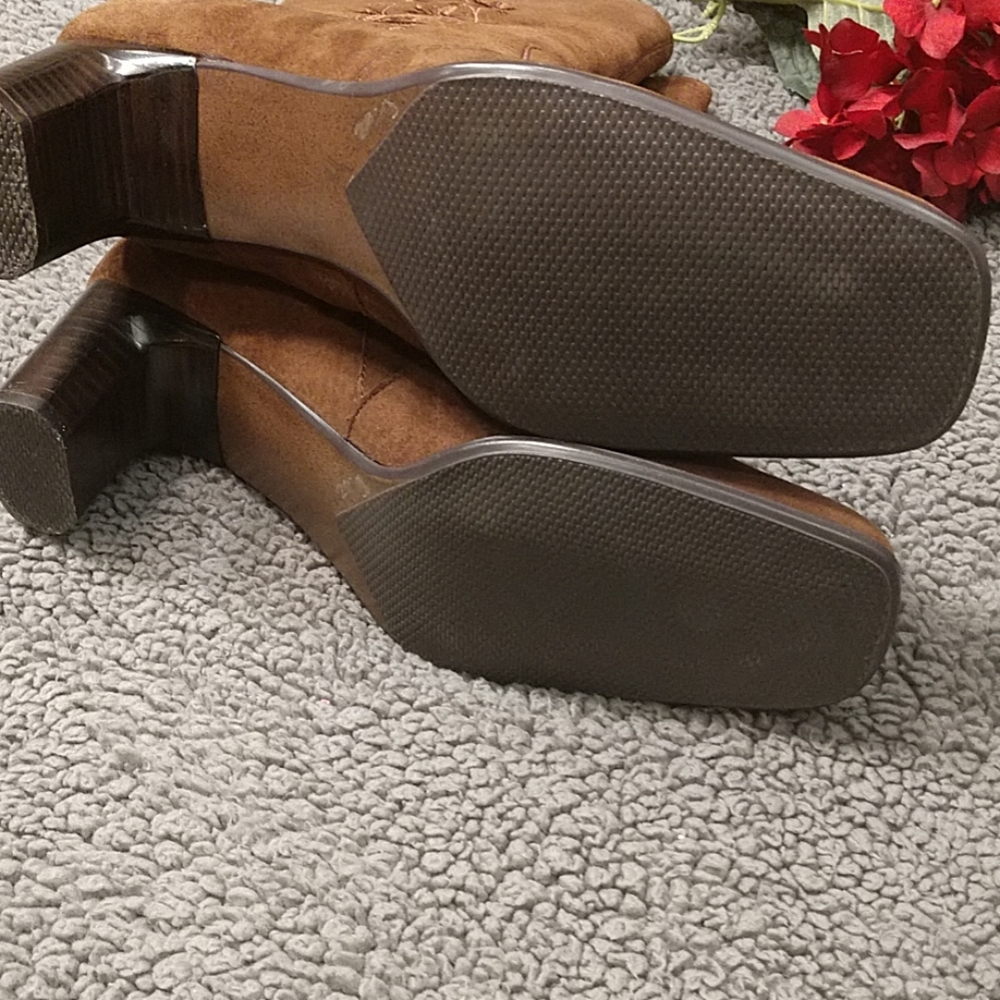 White Mountain Suede Leather Mid-Calf Boots - Picture 5 of 8